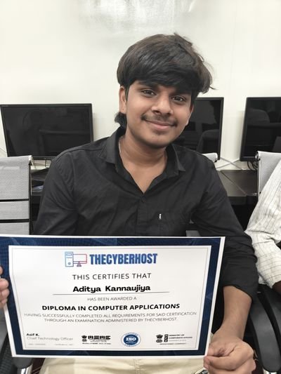 Cyber Gyaan student with certificate