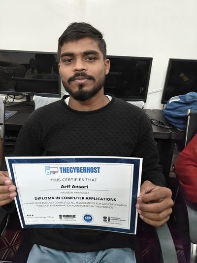 Cyber Gyaan student with certificate